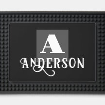 Monogram Minimal Family Name