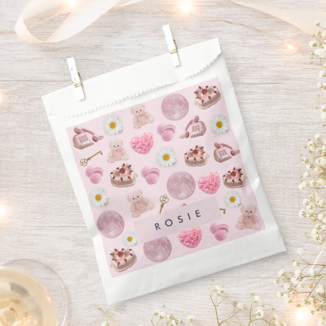 Monogram Personalised Coquette Vintage Seashell Favour Bags (Clipped)