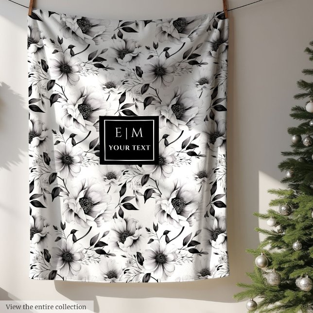 Monogramed black and white flowers blanket cosy (Monogramed black and white flowers blanket cozy)