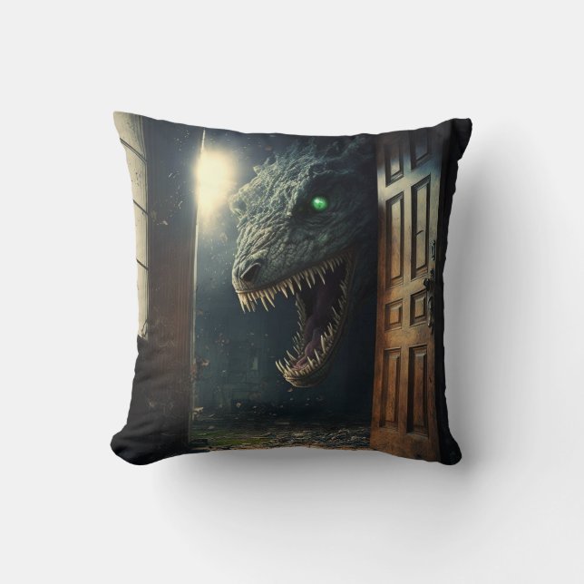 monster lurk cushion (Front)