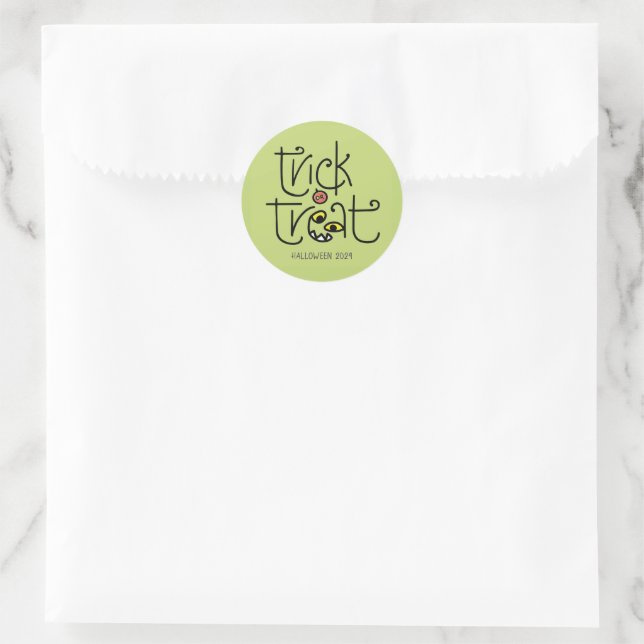 Monstrous trick-or-treat sticker - green (Bag)