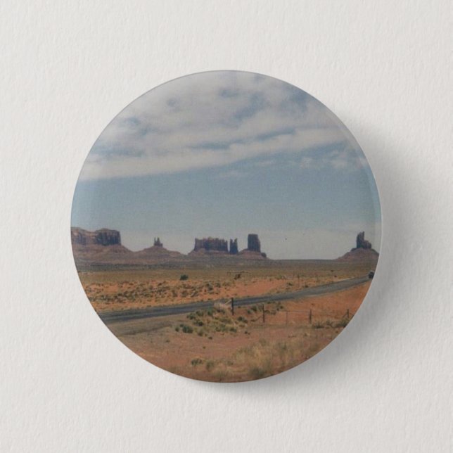 Monument Valley 6 Cm Round Badge (Front)