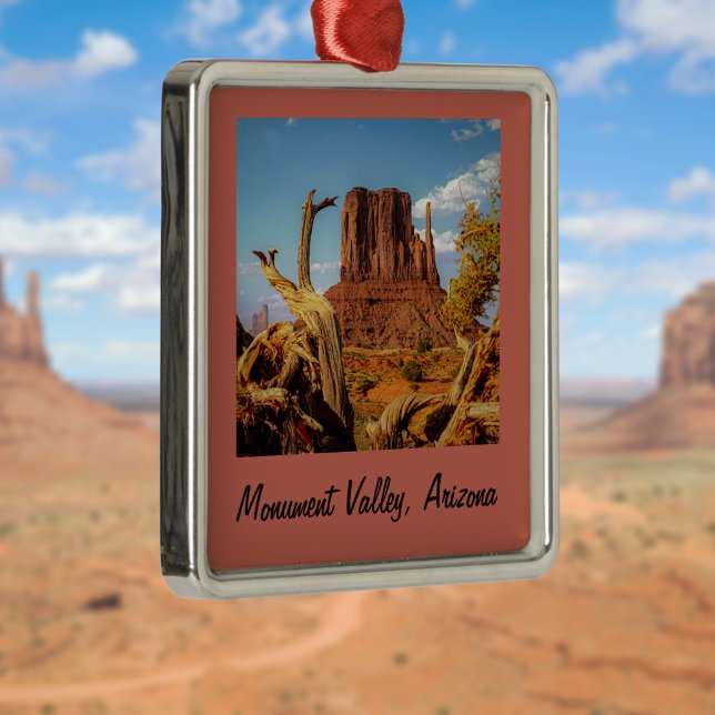Monument Valley Christmas Arch Framed Metal Orname Metal Tree Decoration (Creator Uploaded)