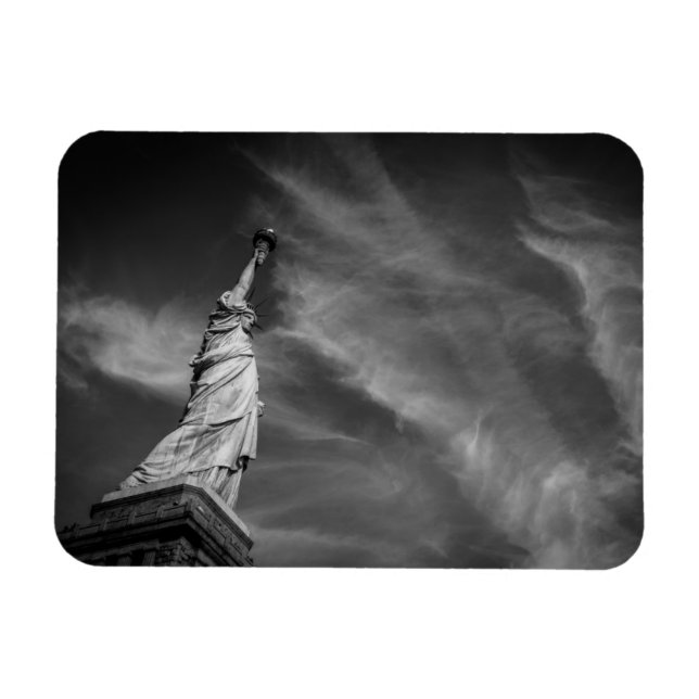 Monuments | Statue of Liberty Manhattan NYC Magnet (Horizontal)