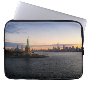 Monuments Statue of Liberty NYC Laptop Sleeve