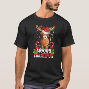 Mooey Christmas Highland Cow Xmas Light Santa Hat T-Shirt