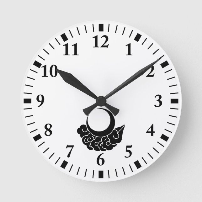 Moon and cloud round clock (Front)