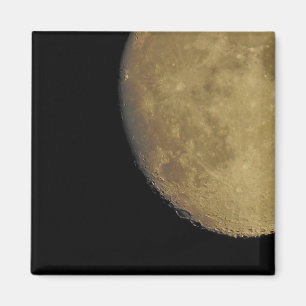 Moon Magnet