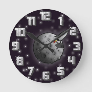 Moon Round Clock