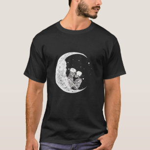 Moon Skeleton Couple Kiss Funny Halloween Costume T-Shirt