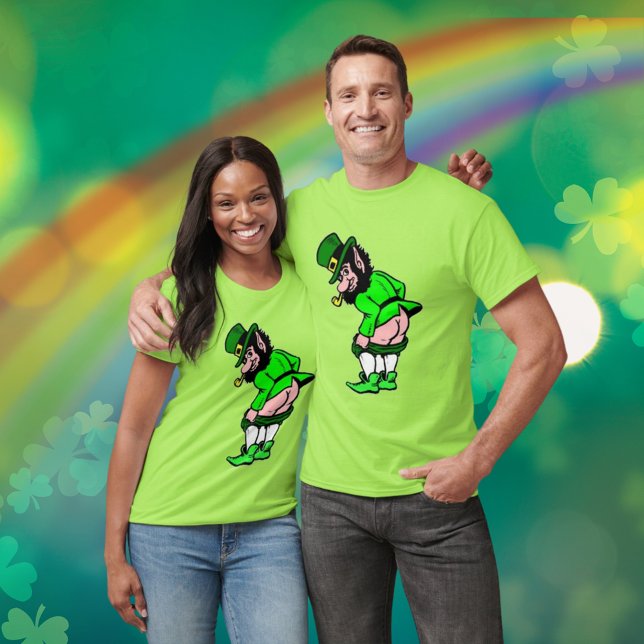 Mooning Leprechaun Unisex T-Shirt (Mooning Leprechaun Unisex T-Shirt)