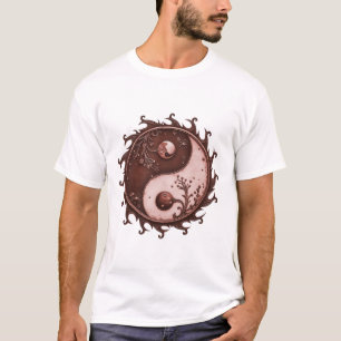 Moonlit Balance – Yin Yang of Eternal Light. T-Shirt