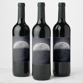  Moonlit Elegance: Wine Bottle with a Lunar Image Label