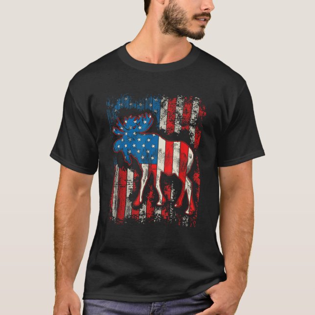 Moose USA American Flag 4th Of July Men Women Retr T-Shirt (Front)