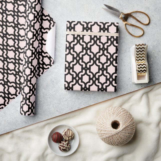 Moroccan Black/Pink Quatrefoil Lattice Mod Pattern Wrapping Paper (Crafts)