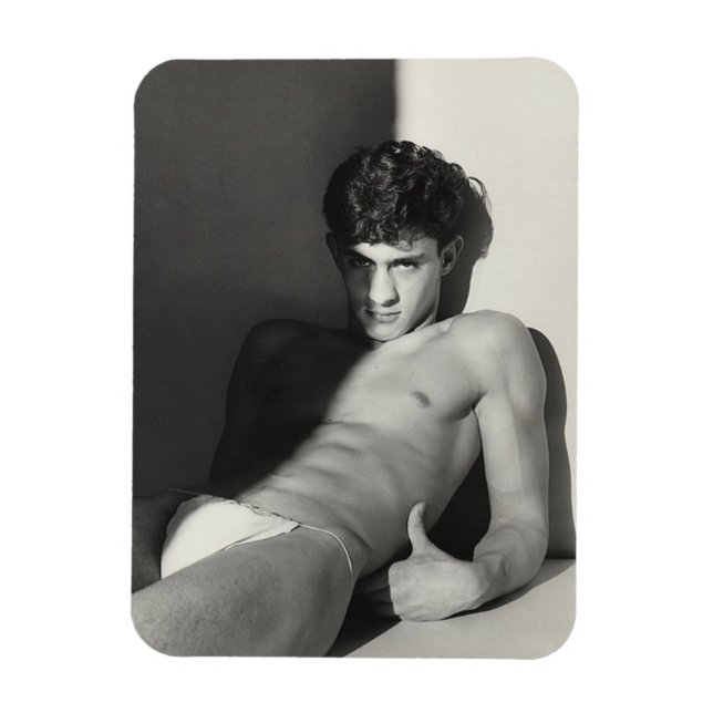 Moroccan Desire Magnet (Vertical)