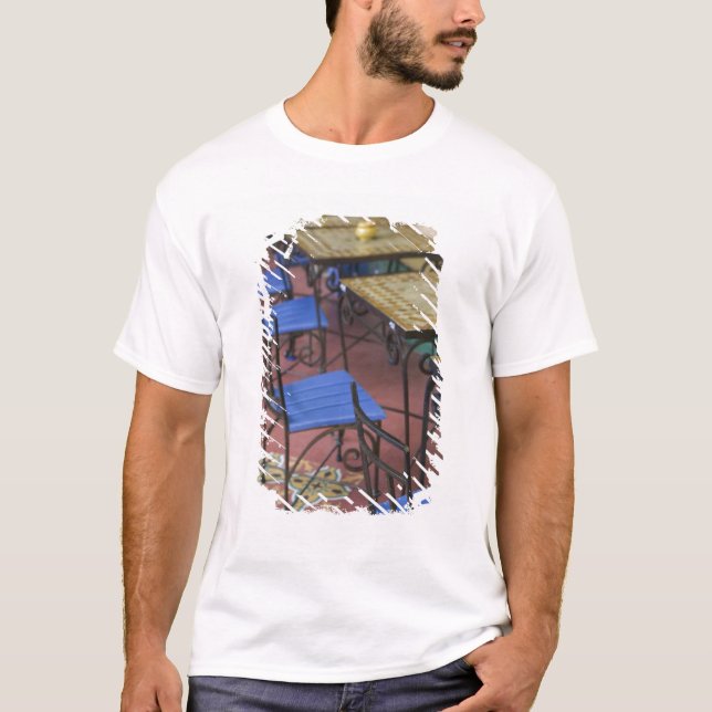 MOROCCO, Casablanca: Ancienne (old) Medina, T-Shirt (Front)