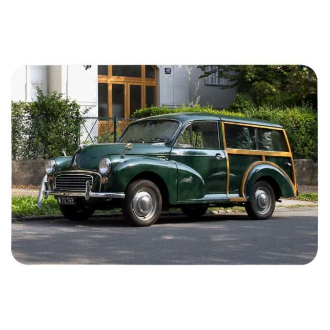 Morris Minor 1000 Traveller Magnet (Horizontal)