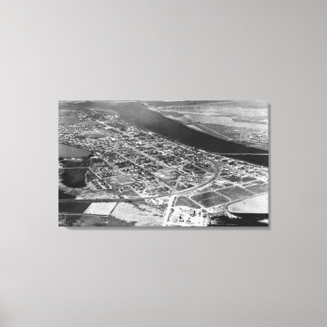 Moses Lake, WA Aerial View of Town Photograph Canvas Print (Front)