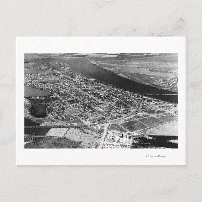 Moses Lake, WA Aerial View of Town Photograph Postcard (Front)