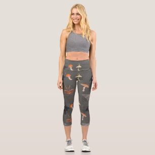 Moth Cottagecore Pattern Capri Leggings