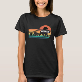 Mother Bear With Cubs Vintage Sunset  Retro Family T-Shirt