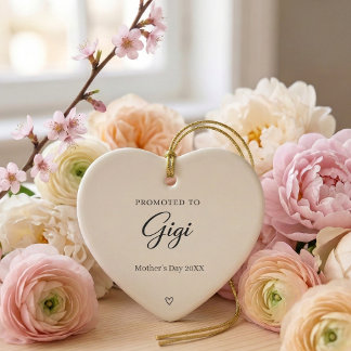 Mother’s Day Pregnancy Announcement Gigi Ceramic Tree Decoration