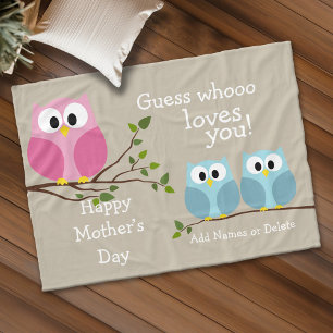 Mothers Day - Cute Owls - Whooo loves you Fleece Blanket