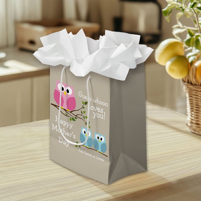 Mothers Day - Cute Owls - Whooo loves you Medium Gift Bag (Custom Gift Bag)