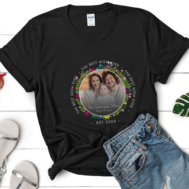 Mother's Day Gift Memorable Family Photo Best Mum T-Shirt (Creator Uploaded)