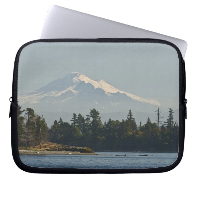 Mount Baker dominates landscape Laptop Sleeve (Front)