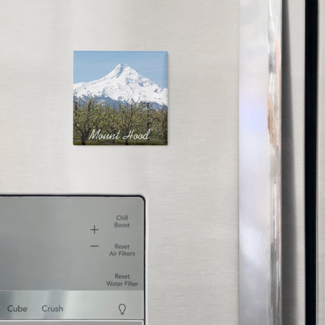 Mount Hood and Fruit Orchards Magnet (In Situ (Fridge))