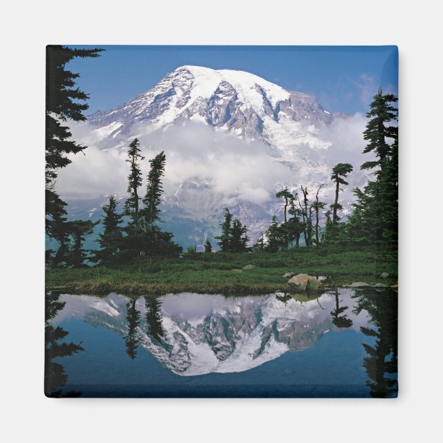Mount Rainier relected in a mountain tarn Magnet (Front)