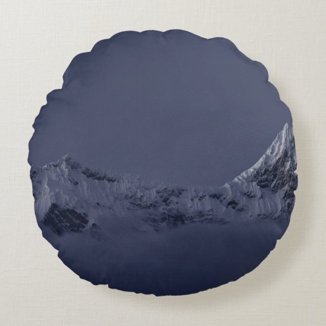 MOUNTAIN COVERED WITH ICE ROUND CUSHION (Front)