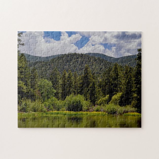 Mountain lake scene puzzle (Horizontal)