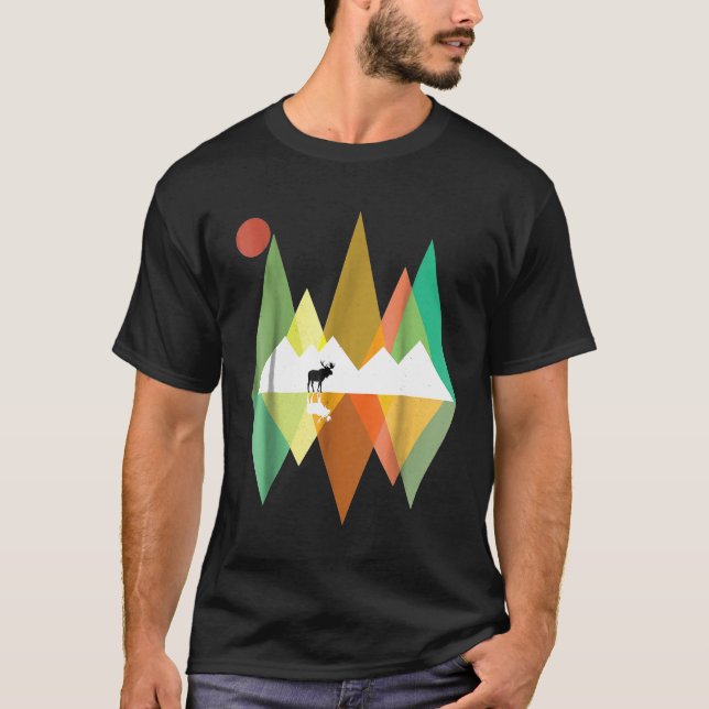 Mountain Moose Retro T-Shirt Vintage Hiking Campin (Front)