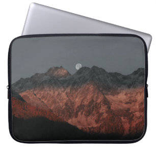MOUNTAIN RANGE DURING DUSK LAPTOP SLEEVE