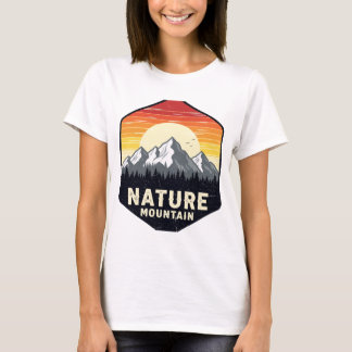 Mountains Adventure Retro Travel Design T-Shirt