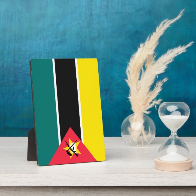 Mozambique flag plaque (Side)