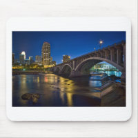 MplsSkyline3rdAveBridgeNightview_rs.jpg