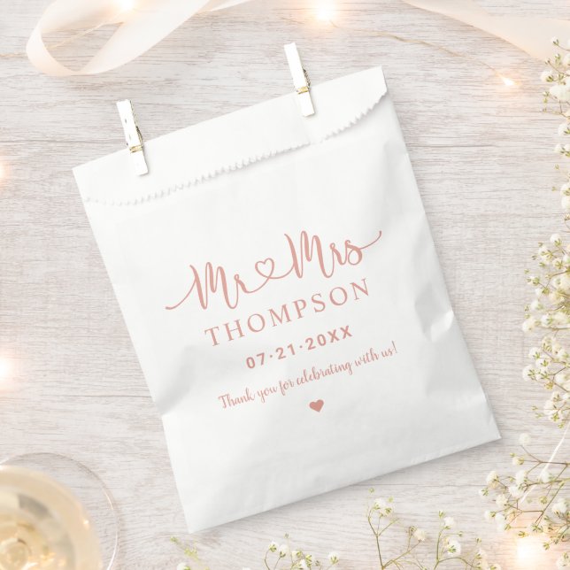 Mr and Mrs Rose Gold Heart Script Monogram Wedding Favour Bags (Clipped)