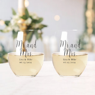 Mr. and Mrs. Wedding Wine Glasses