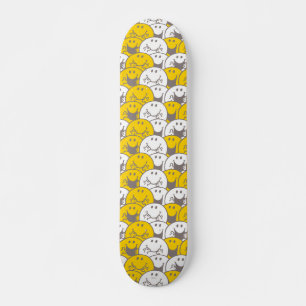 Mr Happy Flashing Smiles Pattern Skateboard
