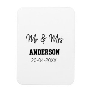 Mr & Mrs add family name date year wedding favour Magnet