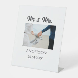 Mr & Mrs add family name date year wedding favour Pedestal Sign