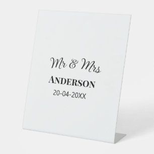 Mr & Mrs add family name date year wedding favour Pedestal Sign