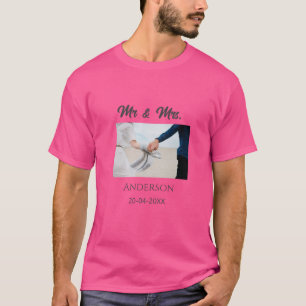 Mr & Mrs add family name date year wedding favour  T-Shirt