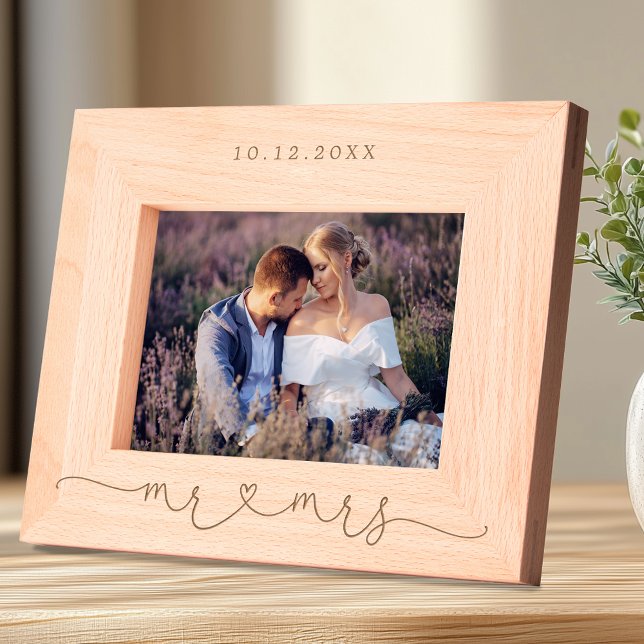Mr Mrs Heart Personalised Wedding Etched Frames (Shown on a 7" x 5" Landscape size)