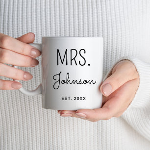 Mr Mrs Newlywed Honeymoon Wedding Engagement Gifts Mug