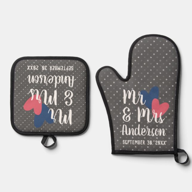 Mr & Mrs Personalised Oven Mitt & Pot Holder Set (Front)